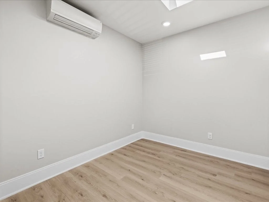 87-89 Malden, Everett