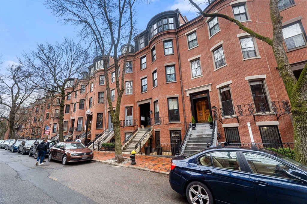 81 Waltham St, Boston