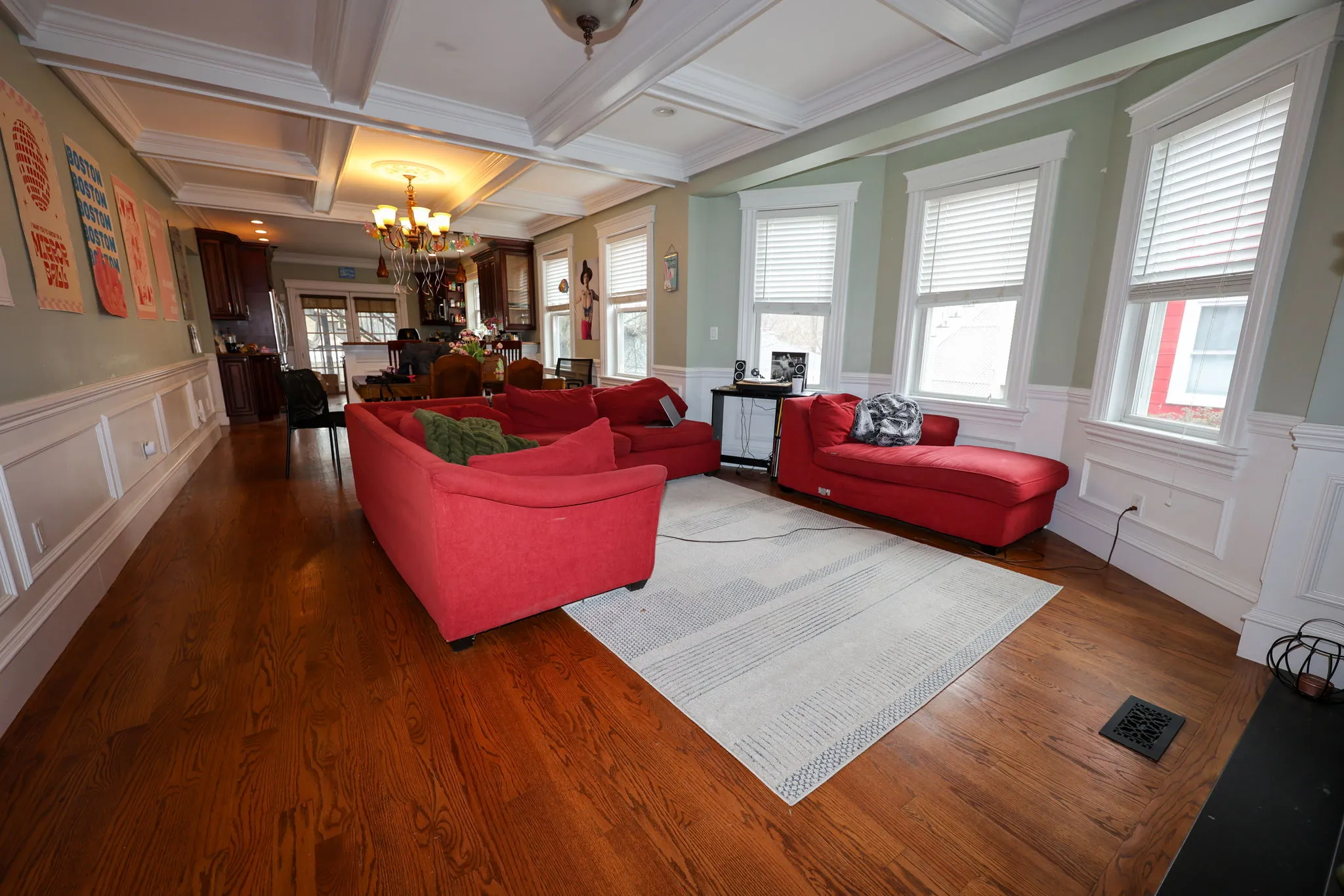 127 Nonantum St, Oak Square