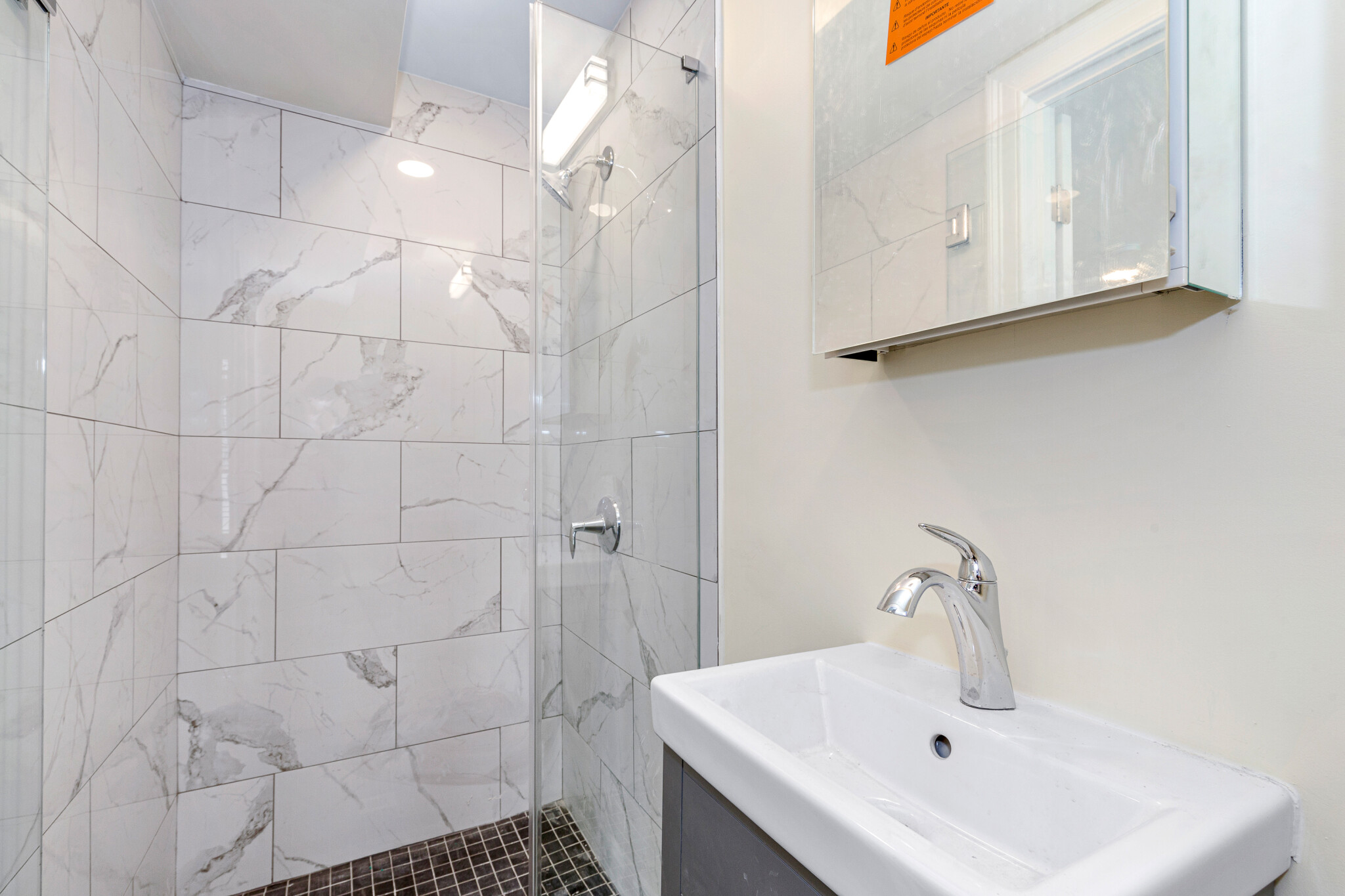 70 Stanley Ave, South Medford