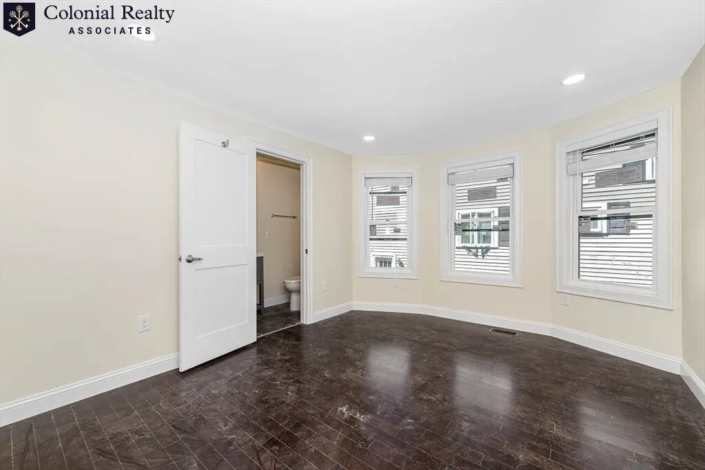 70 Stanley Ave, South Medford