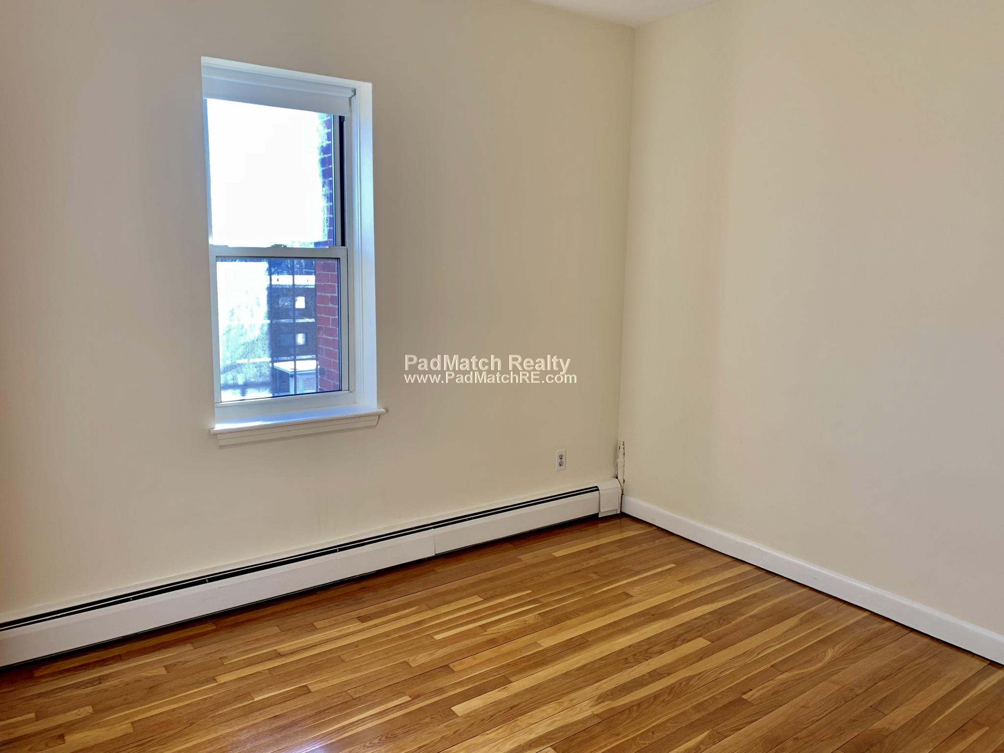 172 North Beacon St, Brighton