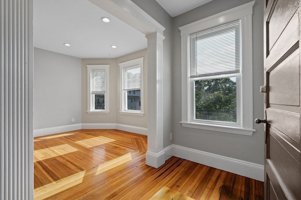 64 Creeley Rd, Belmont