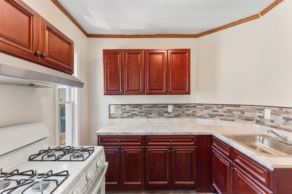 109 Davis St, New Bedford