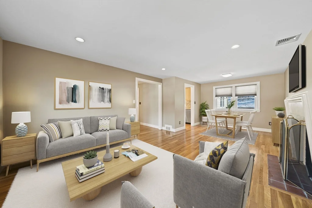 55 Evelyn Rd, Needham