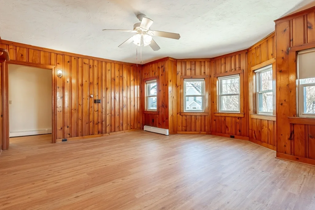 39 Frairy St, Medfield