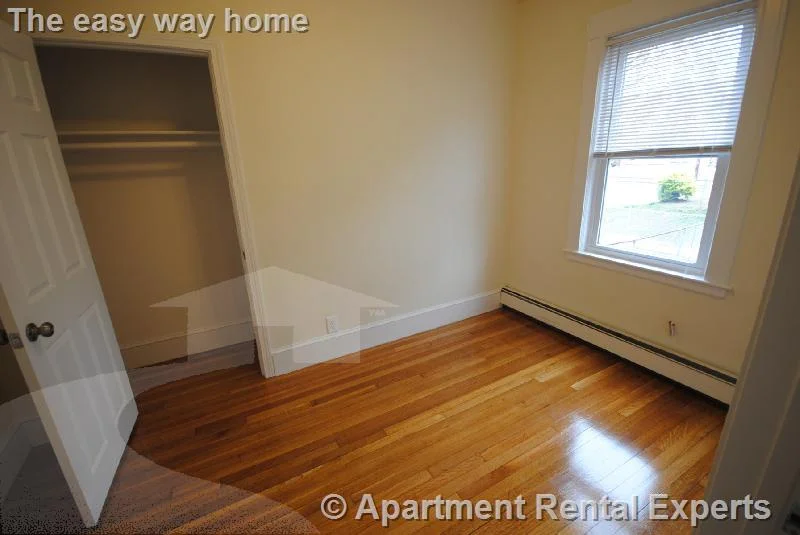 15 Taylor St, Tufts