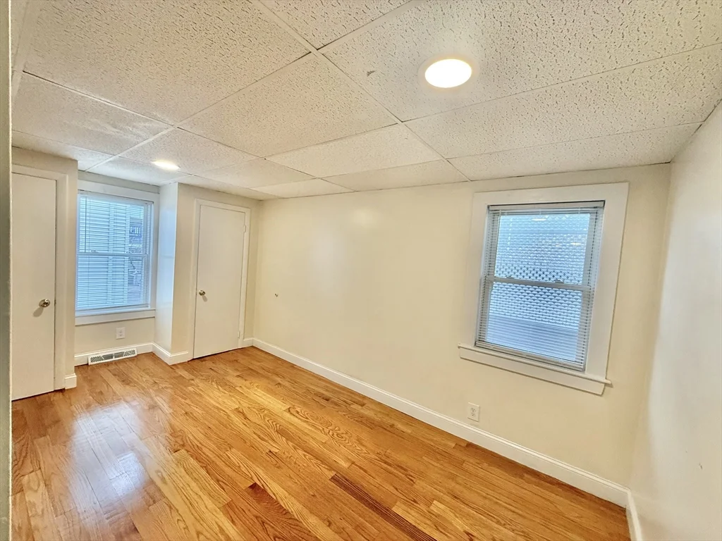 35 Highland Ave, Everett