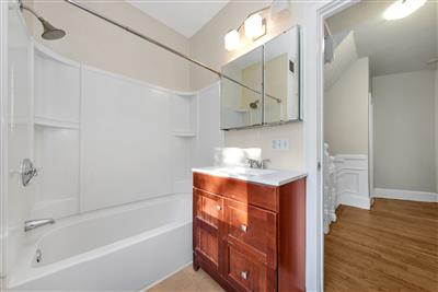 5 Murdock Ter, Brighton