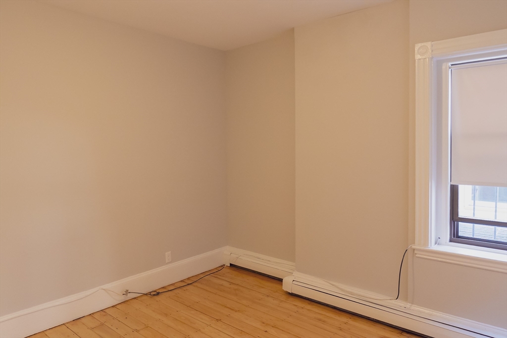 41 Harvard St, Central Village