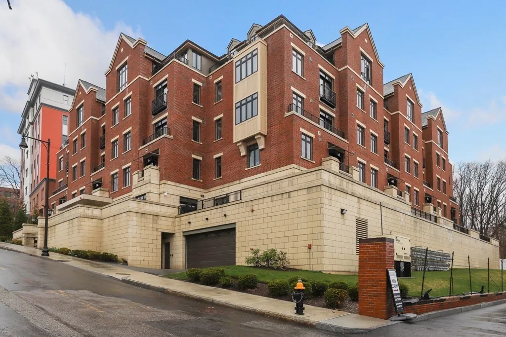 1501 Commonwealth Ave, Brighton