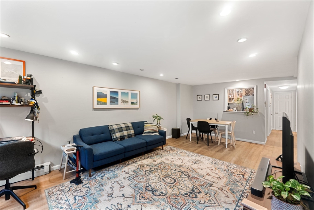 81 Waltham St, Boston
