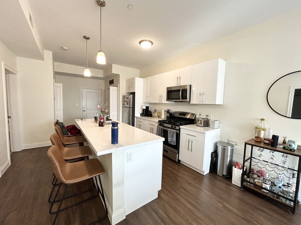 81 Amory St, Jamaica Plain