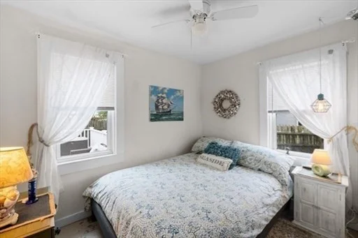 13B Hathaway, Fairhaven