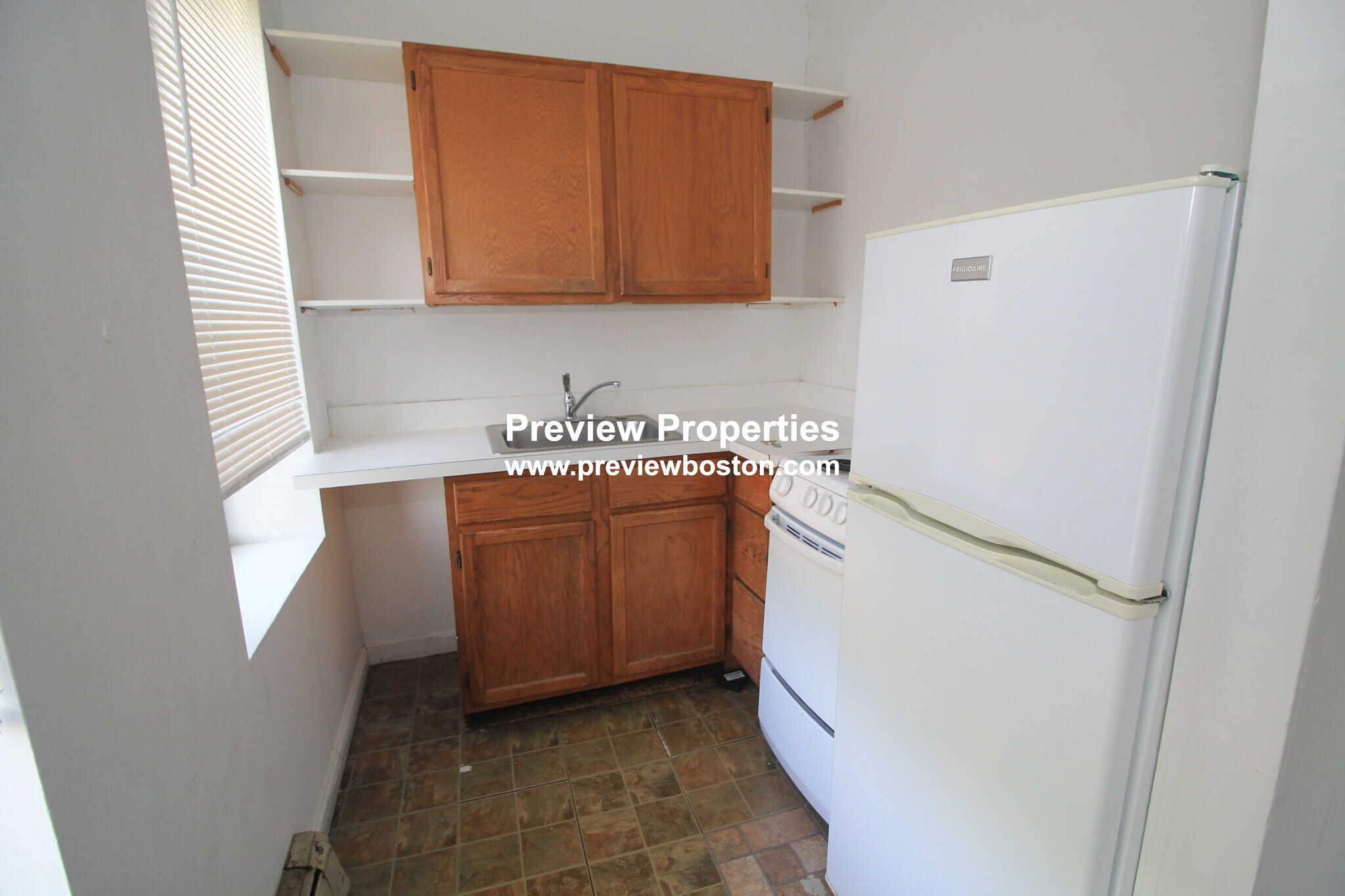 63 South Huntington Ave, Jamaica Plain