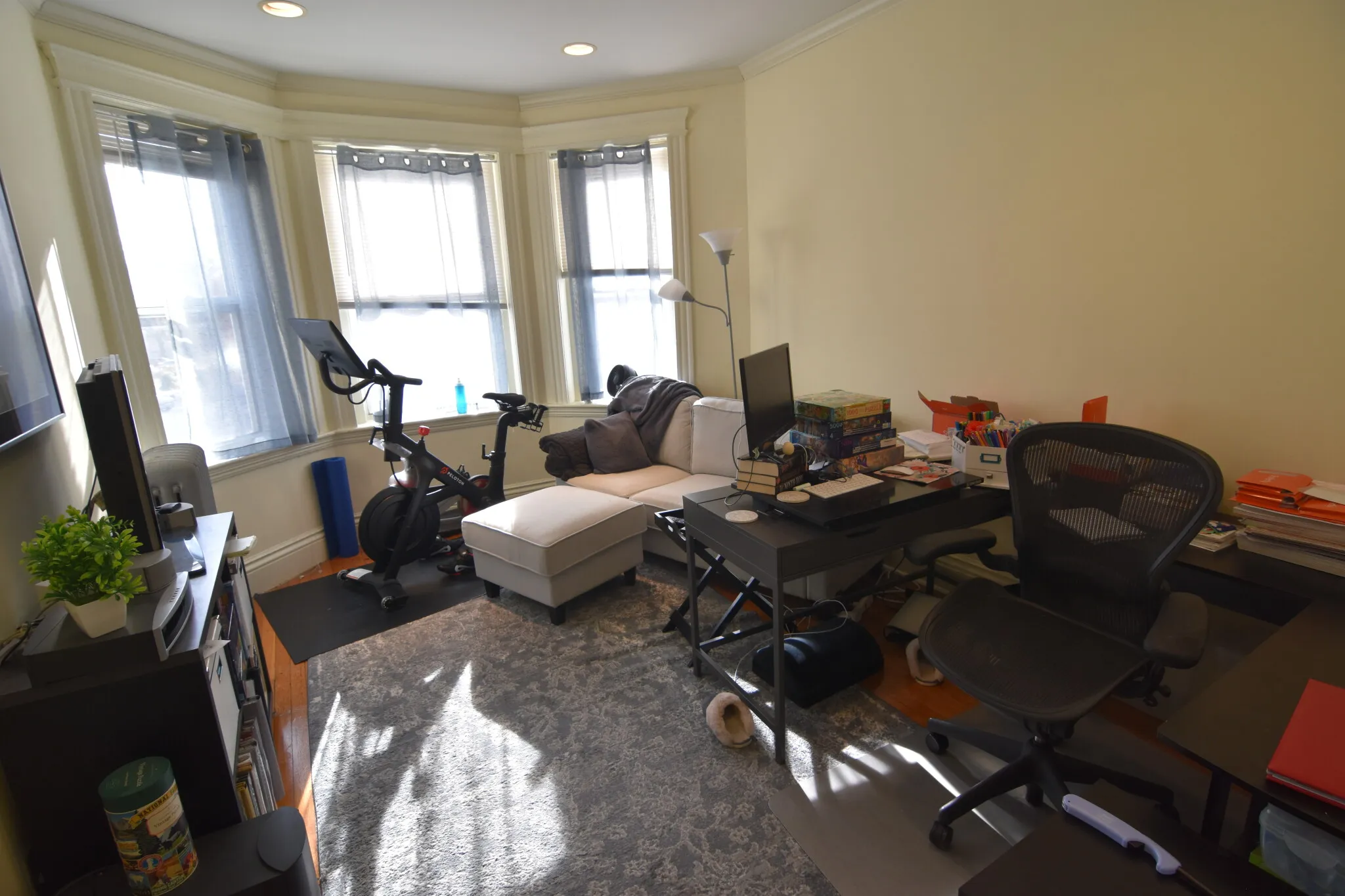 100 Queensberry St, Fenway