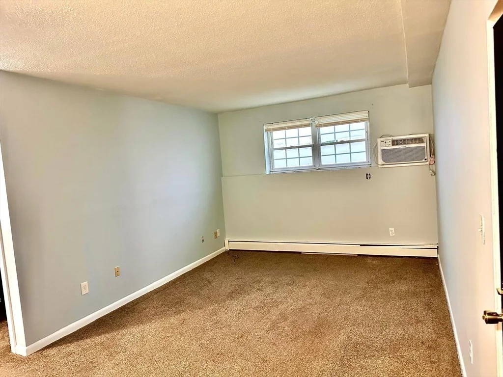 363 Hildreth, Lowell