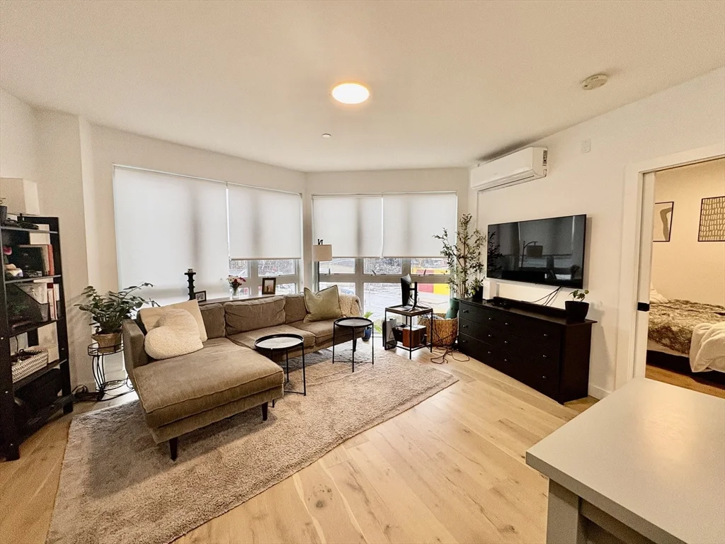 144 Old Colony Ave, South Boston