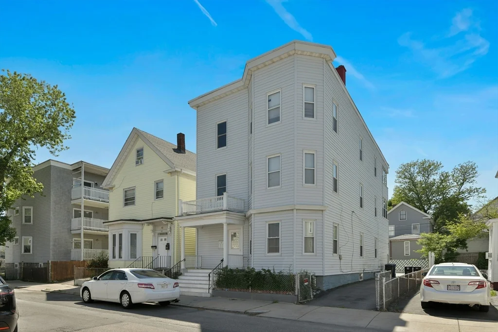 166 Sydney St, Dorchester