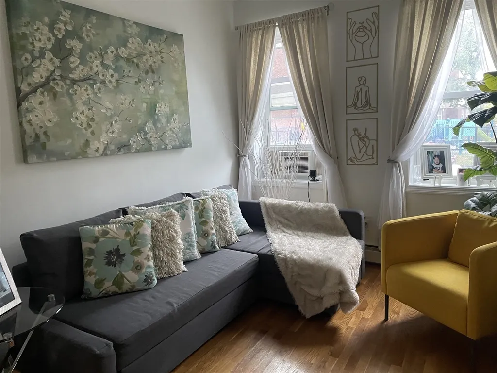 103 Shurtleff St, Chelsea