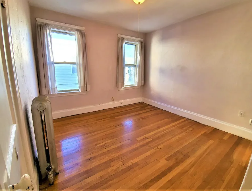 40 Waterhouse St, West Somerville