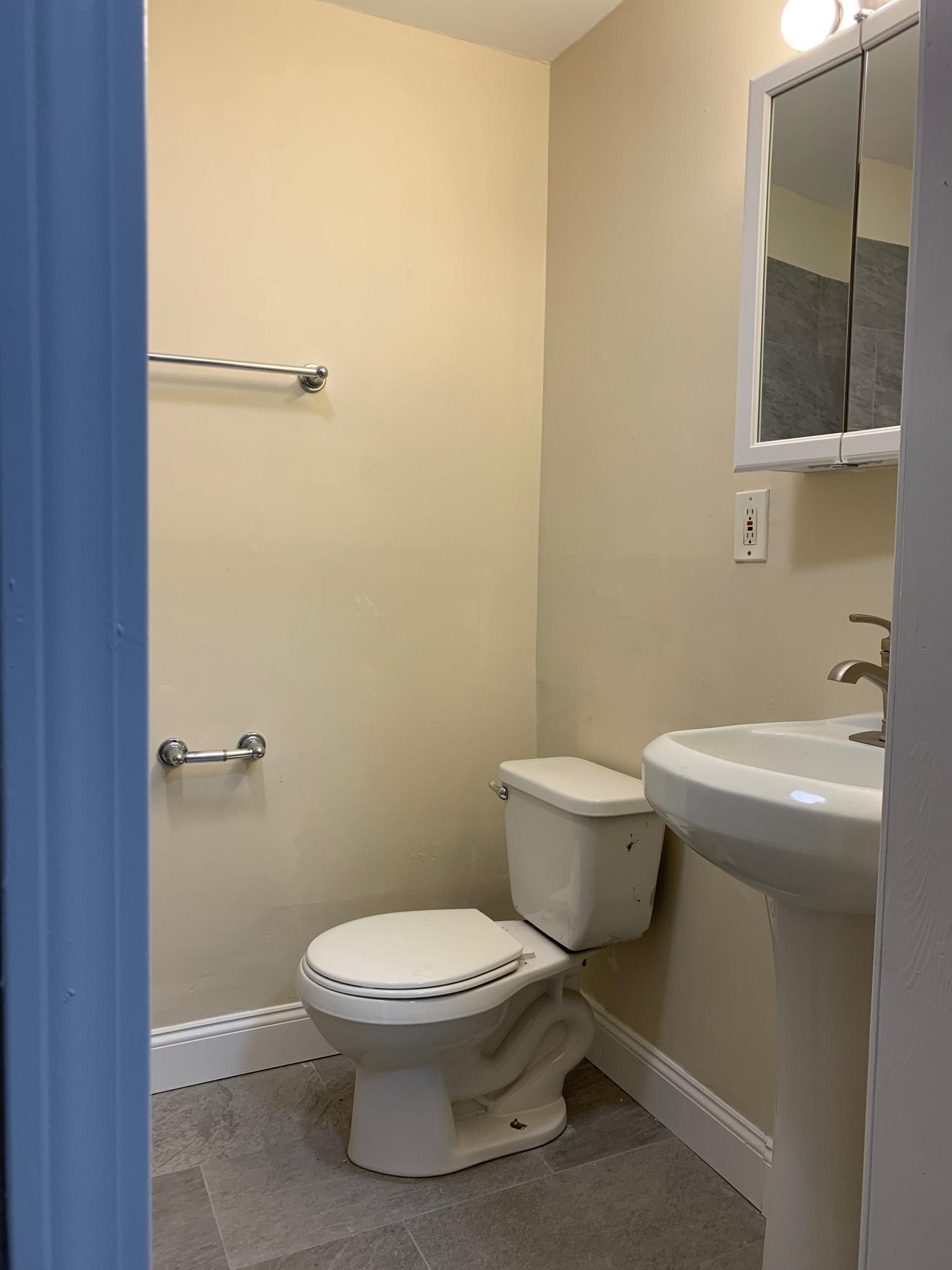 896 Huntington Ave, Mission Hill