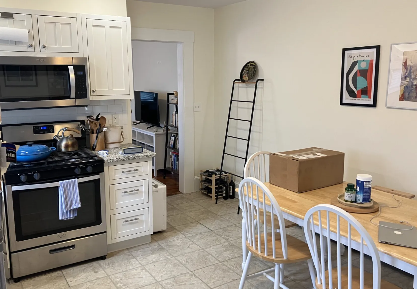 10 Garrison Ave, West Somerville