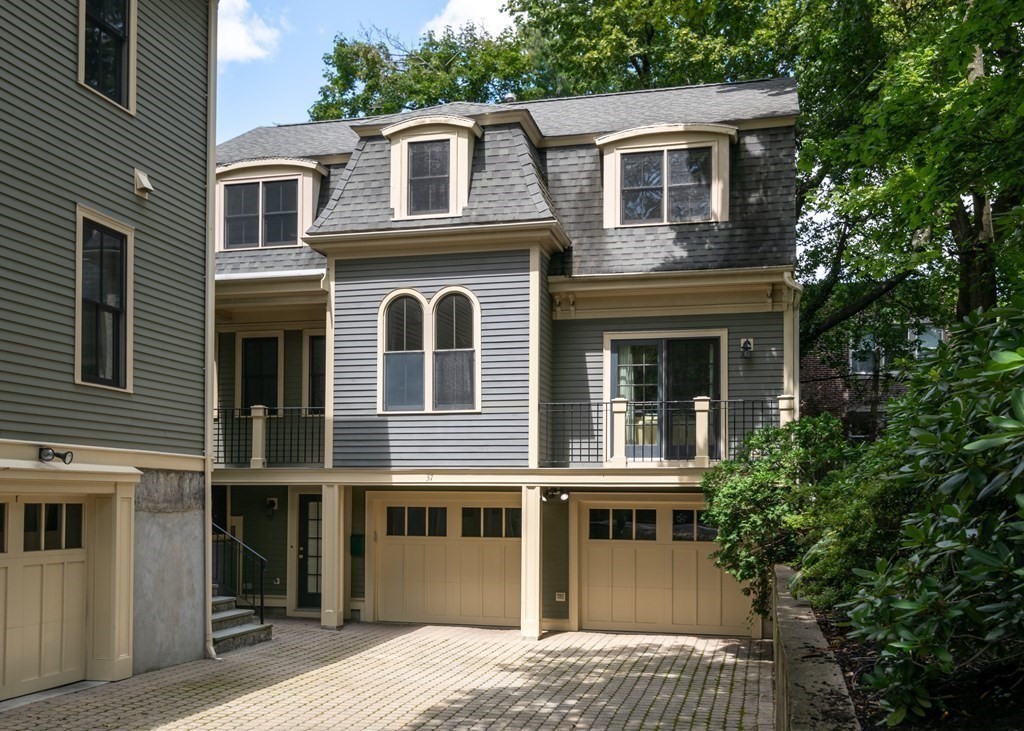 37 Mount Vernon, Neighborhood Nine