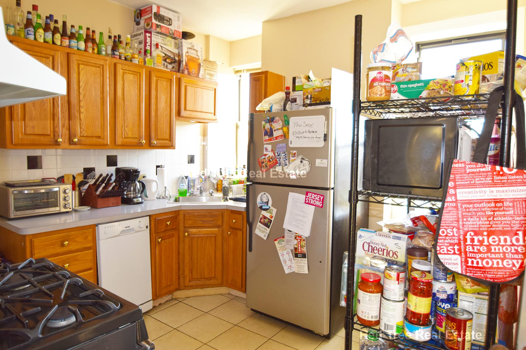 17 Highgate St, Allston