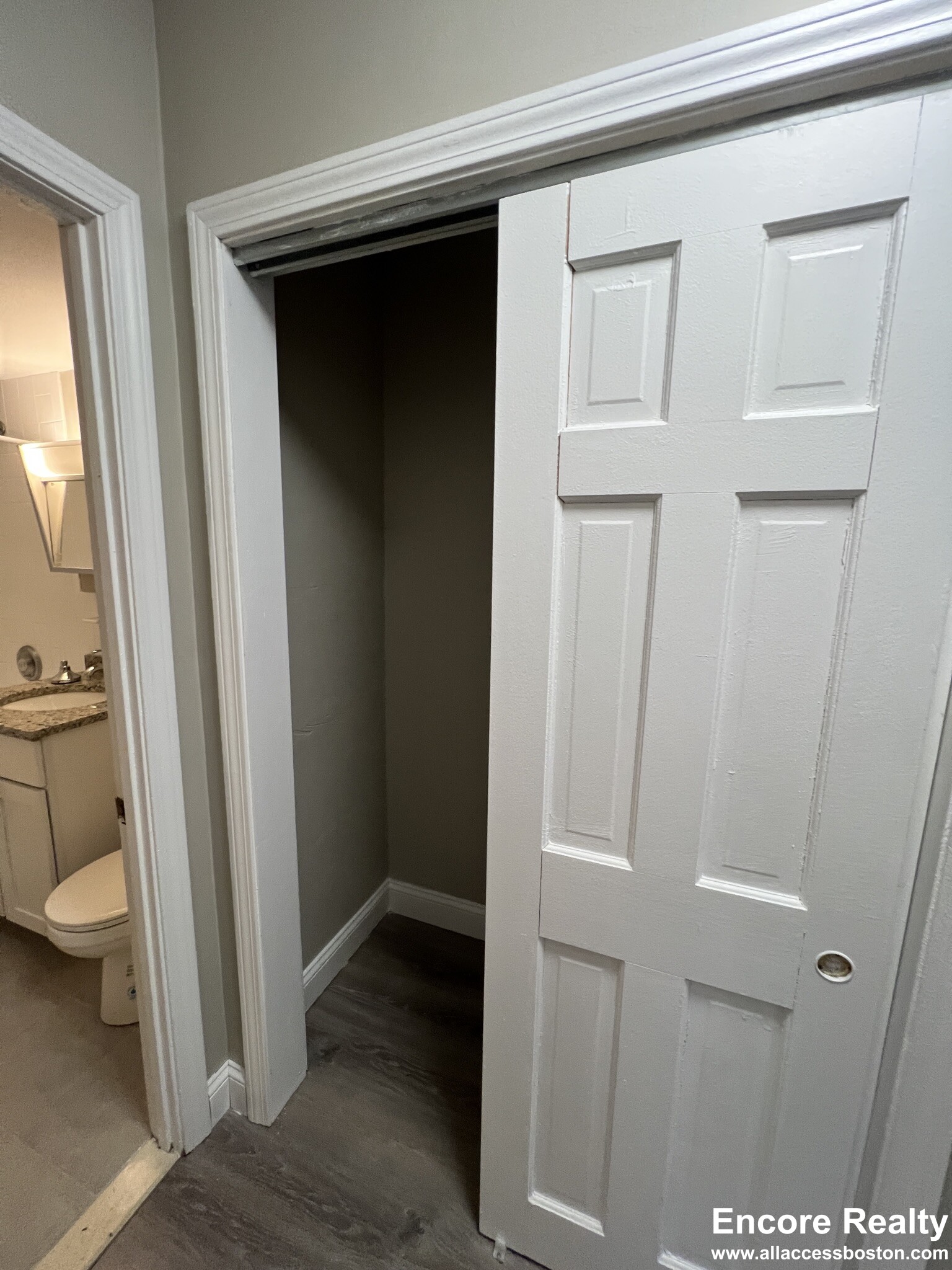 280 Grove St, Auburndale