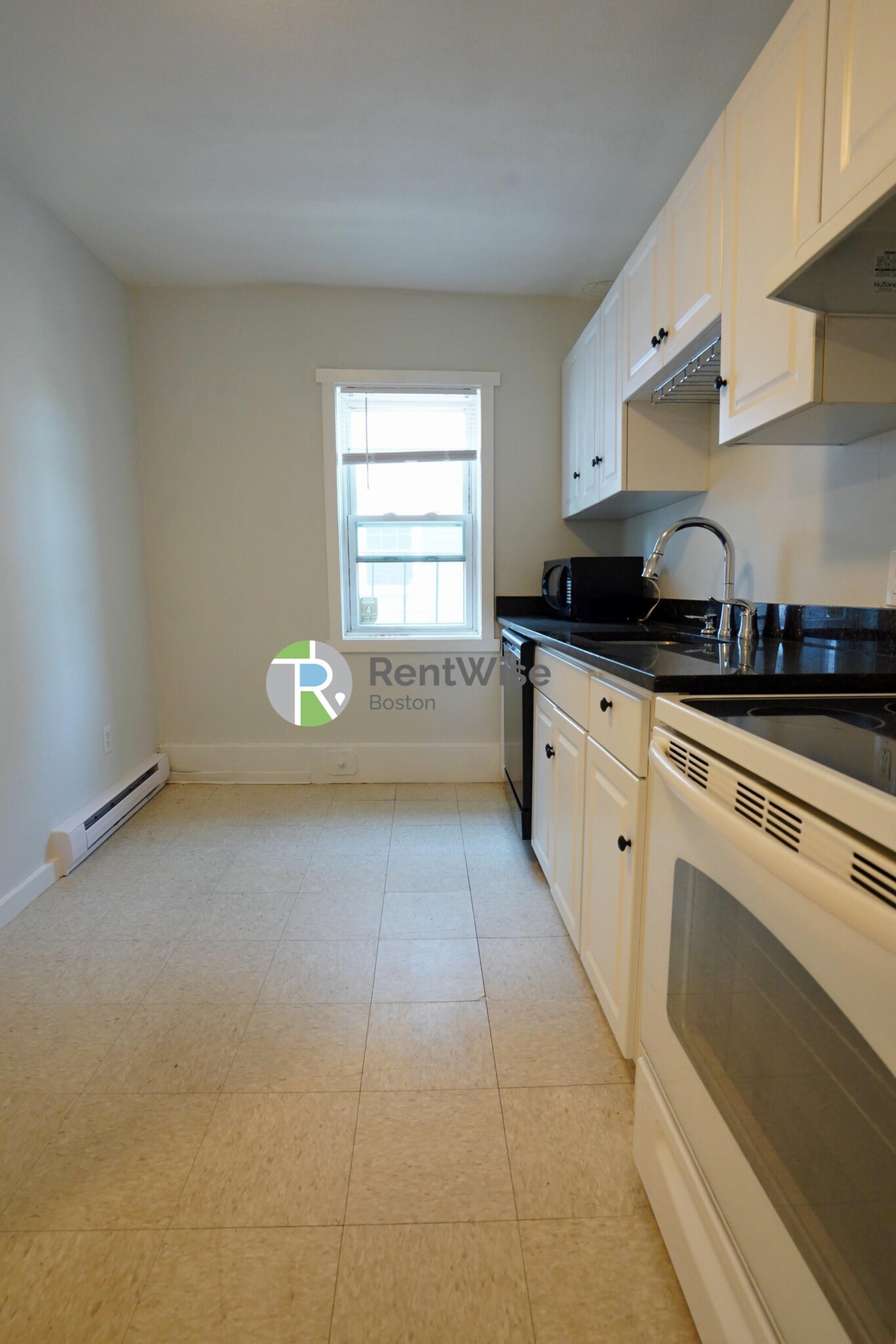 3 Schrepel Pl, South Boston