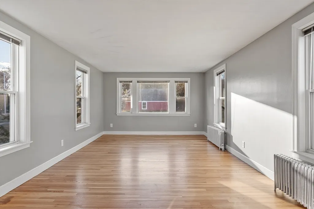 20 Old Lowell Rd, Westford