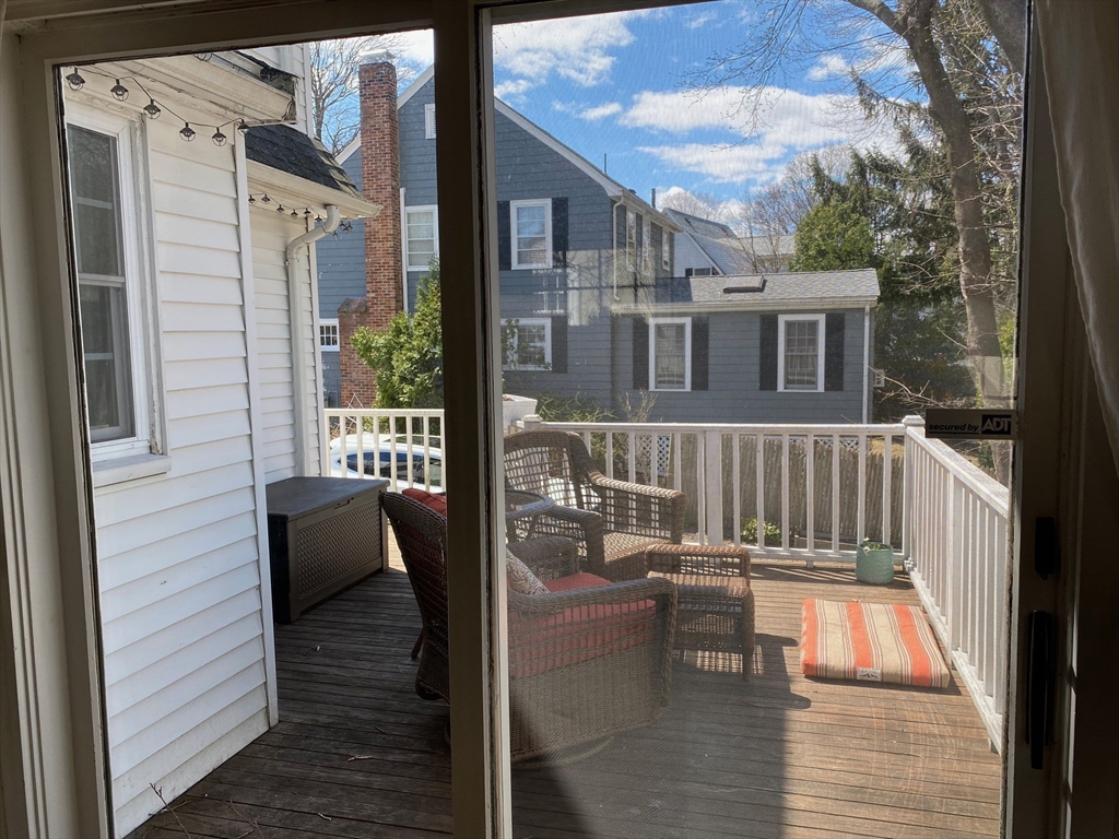 22 Cleveland Rd, Wellesley Hills