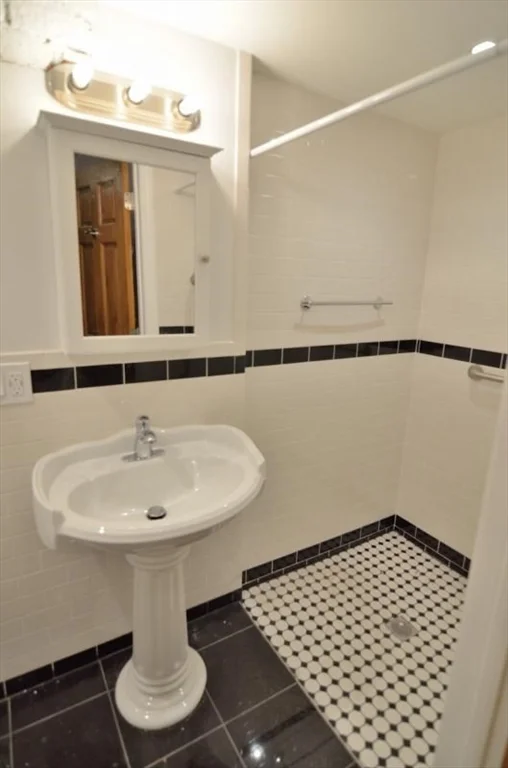 676 Massachusetts Ave, South End