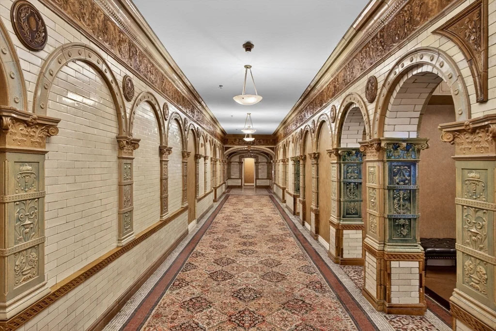 4 Charlesgate E, Back Bay