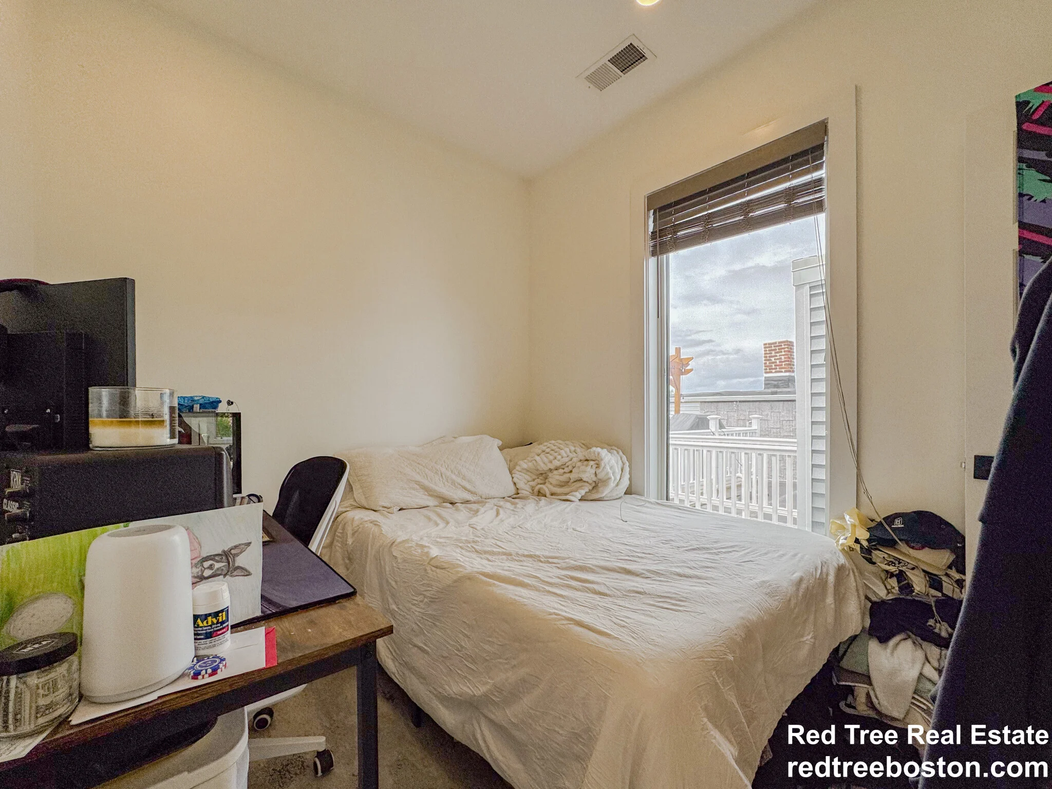 231 Maverick St, East Boston