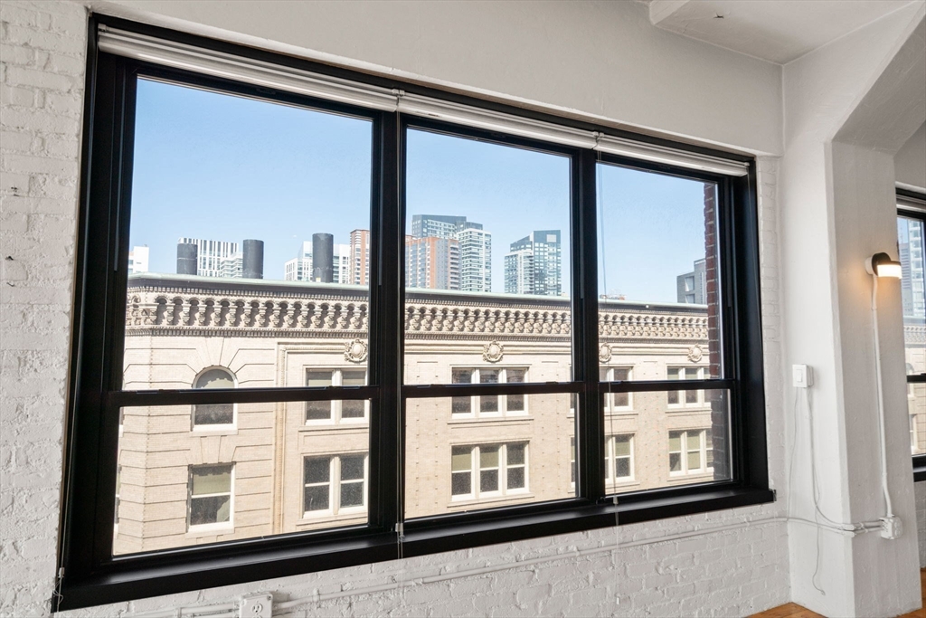 210 Lincoln St, Leather District