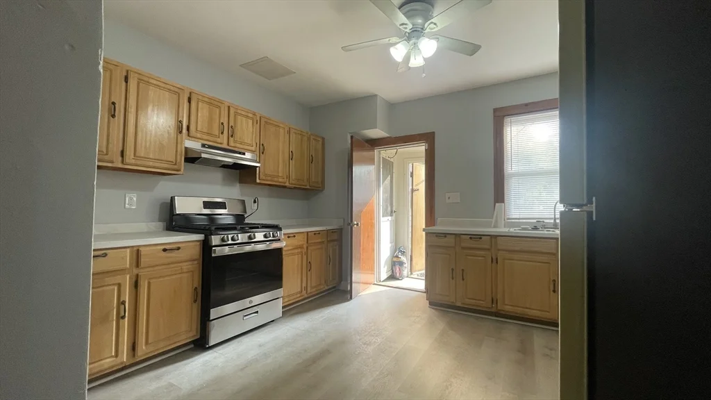 13 Whitman St, Dorchester