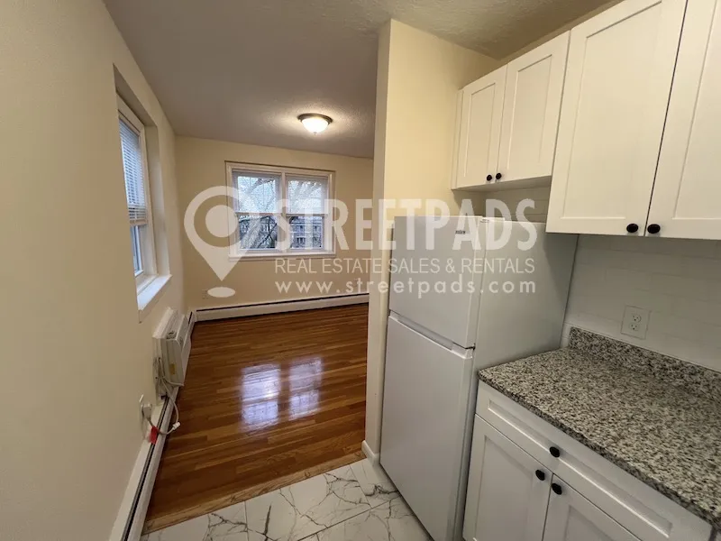 2018 Commonwealth Ave, Brighton