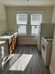 32 Saint Anns Rd, Quincy