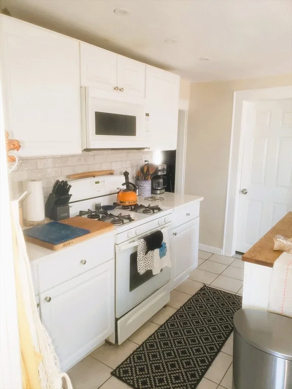 478 Medford St, Somerville