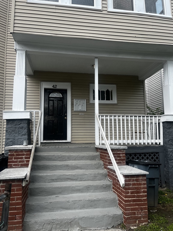 42 Floyd St, Dorchester