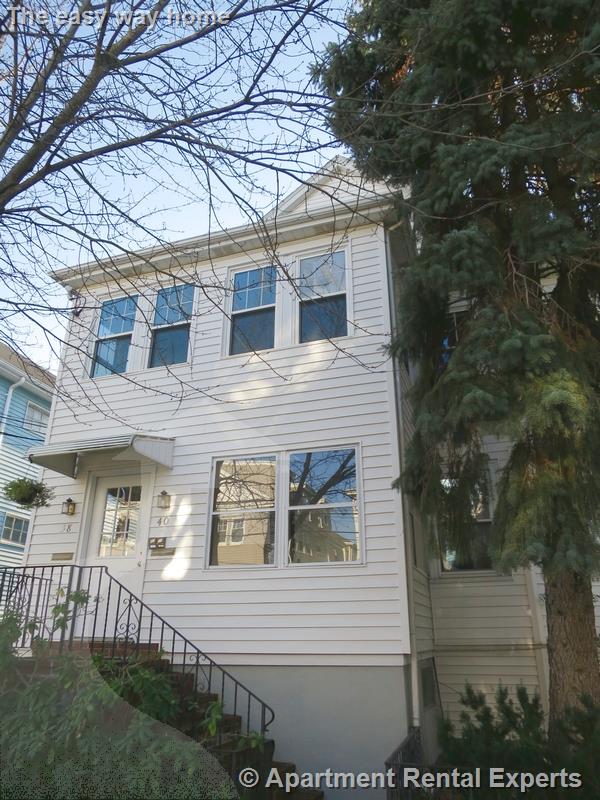 38 Sterling St, Tufts