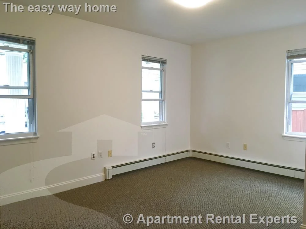 159 Auburn St, Central Square