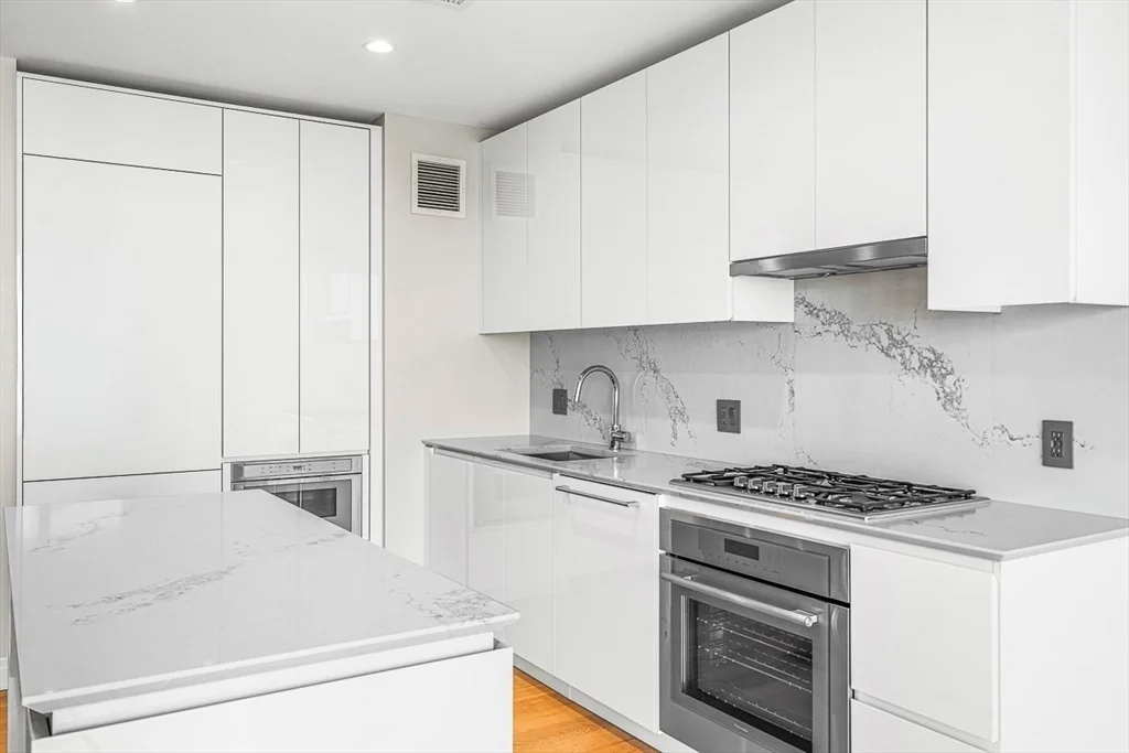 133 Seaport Blvd, Seaport District