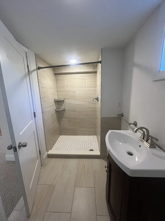 18 Silver Lake, Nonantum