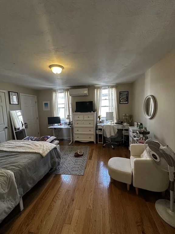 511 E Broadway, South Boston
