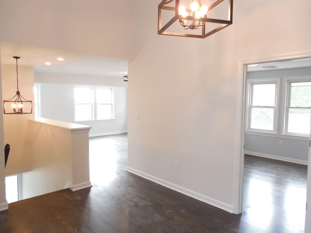 96 Walnut St, Mount Auburn