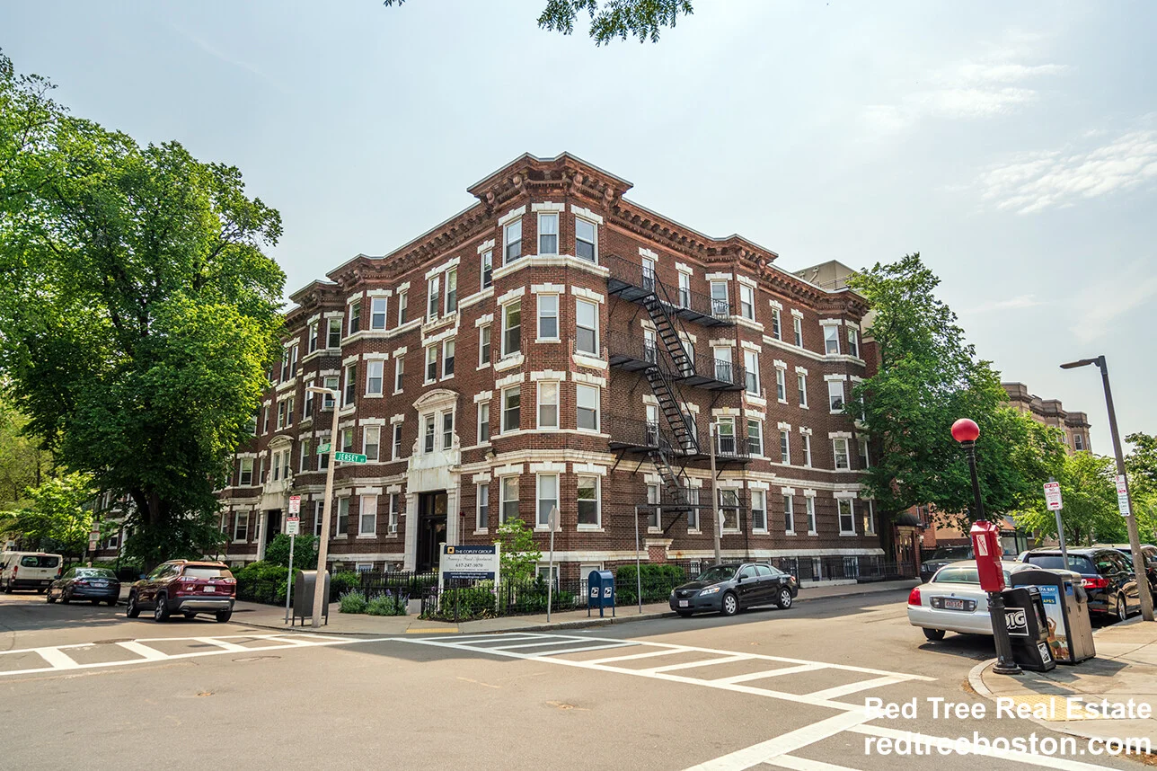24 Queensberry St, Fenway