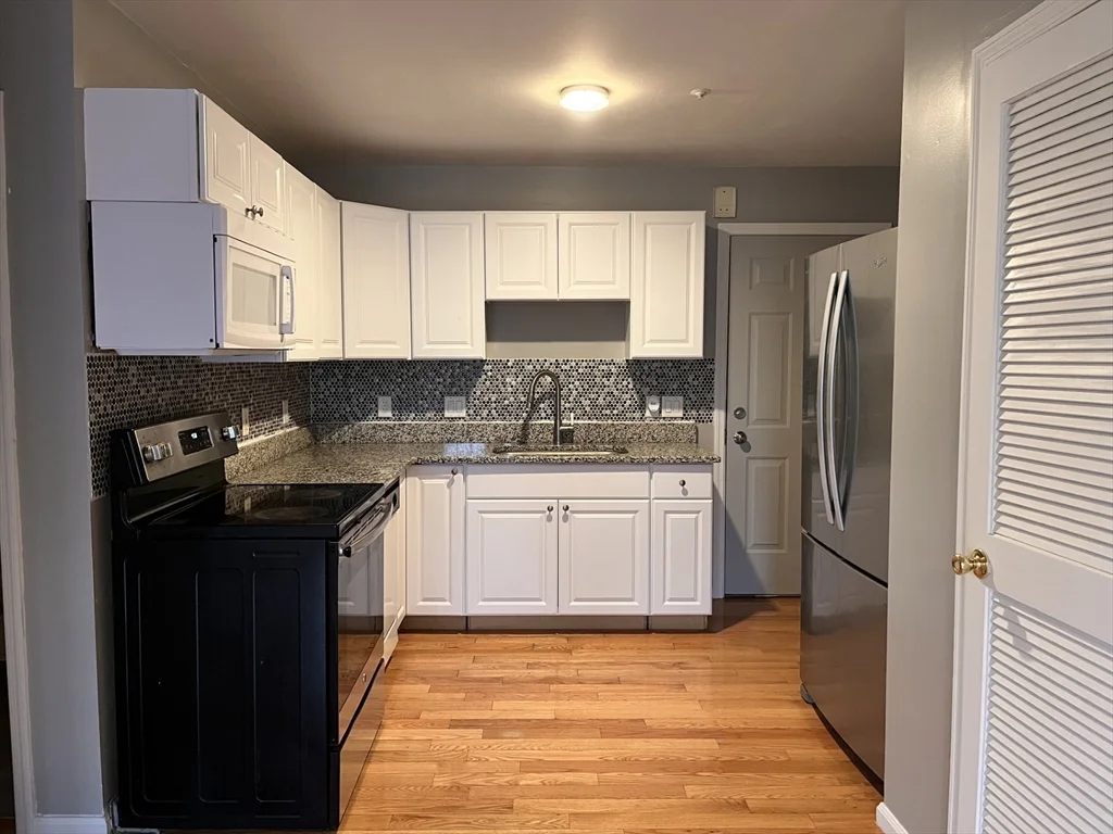 242 Park Ave, Revere